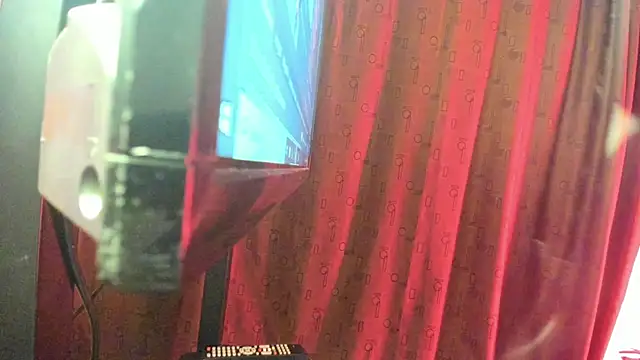 jannakissh online show from October 31, 7:26 pm