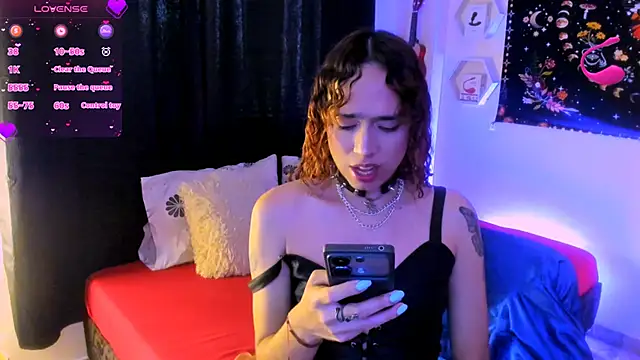 AdelineEsposito online show from November 8, 9:46 pm