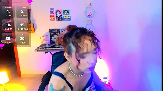 Snapshot of AdelineEsposito chatting on February 14, 5:37 am AdelineEsposito online show from February 14, 5:37 am