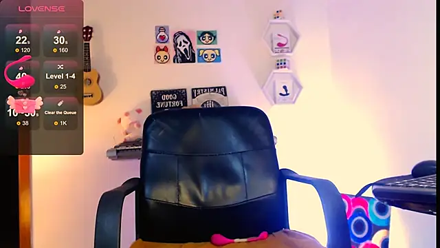 Snapshot of AdelineEsposito chatting on February 27, 2:44 am AdelineEsposito online show from February 27, 2:44 am