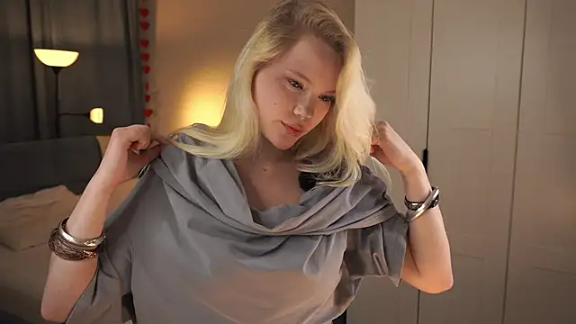 Snapshot of RosalindIsome chatting on October 27, 8:13 pm RosalindIsome online show from October 27, 8:13 pm