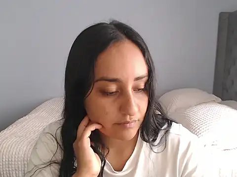 cute8smile online show from January 6, 4:11 pm