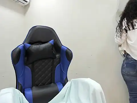 agata18  online show from February 5, 12:32 pm