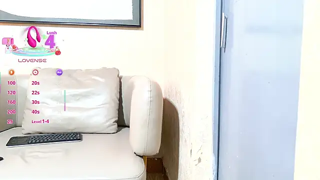 Snapshot of cataleya1_sm chatting on October 30, 12:17 pm cataleya1 sm online show from October 30, 12:17 pm