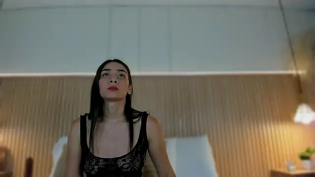 NahimiThompson online show from March 9, 7:40 pm