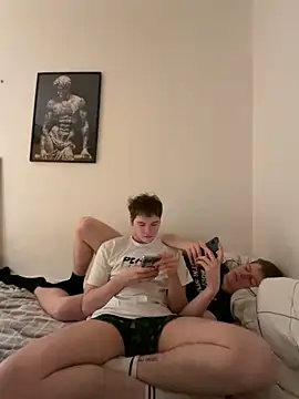 Snapshot of danielxfun chatting on April 3, 9:13 pm danielxfun online show from April 3, 9:13 pm