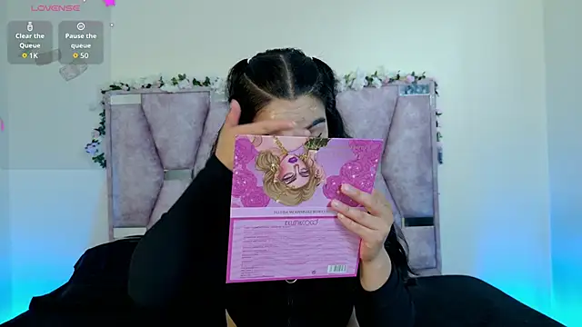 Snapshot of Iris_mandarinne chatting on October 29, 5:58 pm Iris mandarinne online show from October 29, 5:58 pm