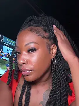 Snapshot of ForbiddenAddictions chatting on December 5, 8:05 pm ForbiddenAddictions online show from December 5, 8:05 pm