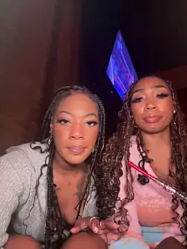 Snapshot of ForbiddenAddictions chatting on February 1, 3:05 am ForbiddenAddictions online show from February 1, 3:05 am