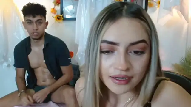 Snapshot of Dakota_Rouse_lx chatting on October 30, 1:23 pm Dakota Rouse lx online show from October 30, 1:23 pm