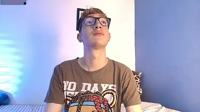 Erick Taylor3 online show from May 4, 7:54 pm