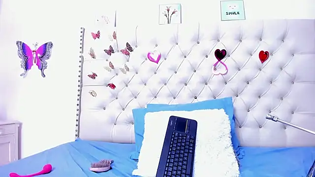 Snapshot of celena_wonder chatting on February 28, 7:48 pm celena wonder online show from February 28, 7:48 pm