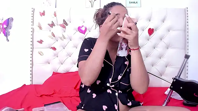 Snapshot of celena_wonder chatting on March 3, 6:58 pm celena wonder online show from March 3, 6:58 pm