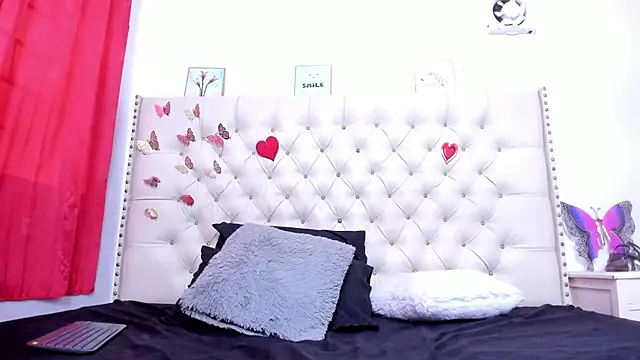 Snapshot of celena_wonder chatting on March 13, 7:31 pm celena wonder online show from March 13, 7:31 pm