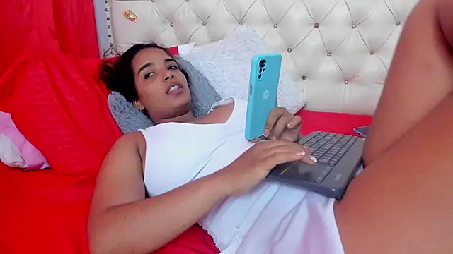 celena wonder online show from May 11, 7:00 pm
