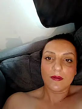 LyndaTruelove online show from October 25, 11:29 am