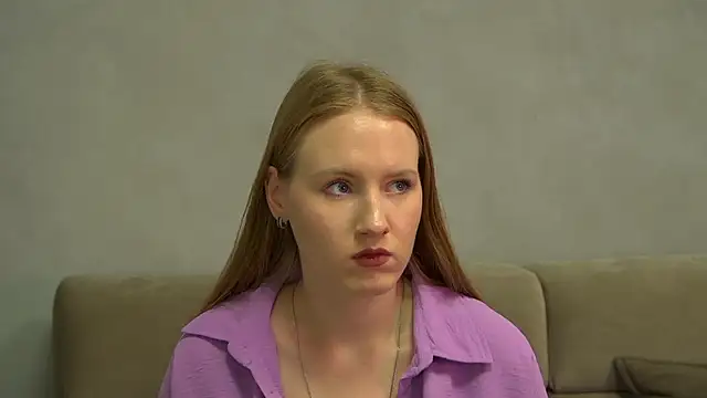 Snapshot of NellieGreene chatting on October 23, 1:54 pm NellieGreene online show from October 23, 1:54 pm