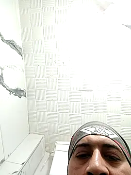 Snapshot of asem19999 chatting on October 23, 10:36 am asem19999 online show from October 23, 10:36 am