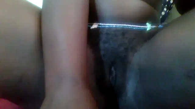 Snapshot of noluthandozuma chatting on February 14, 10:34 am noluthandozuma online show from February 14, 10:34 am