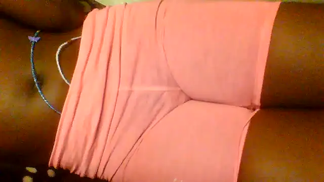Snapshot of noluthandozuma chatting on February 22, 10:19 pm noluthandozuma online show from February 22, 10:19 pm