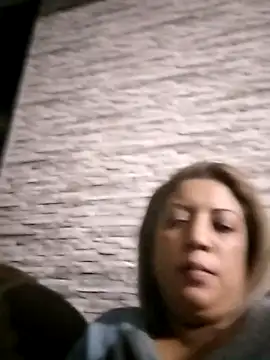 Snapshot of IndianLara chatting on November 2, 7:16 pm IndianLara online show from November 2, 7:16 pm