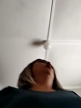 Snapshot of IndianLara chatting on November 7, 9:09 am IndianLara online show from November 7, 9:09 am