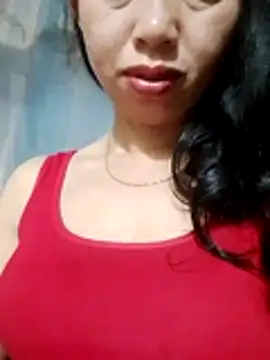 Snapshot of TRIEUTRIEU20 chatting on April 28, 8:03 pm TRIEUTRIEU20 online show from April 28, 8:03 pm