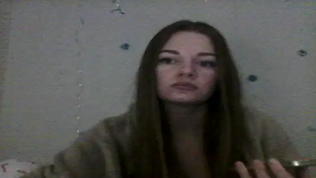 EllaMoonlight online show from November 3, 4:30 pm