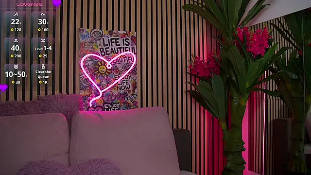 MirunaHaze online show from March 6, 5:15 am