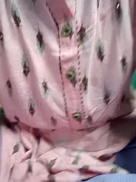 Snapshot of ritu_jaan1 chatting on October 31, 5:52 am ritu jaan1 online show from October 31, 5:52 am