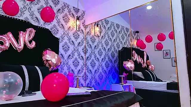 Stacy London online show from February 10, 12:20 pm