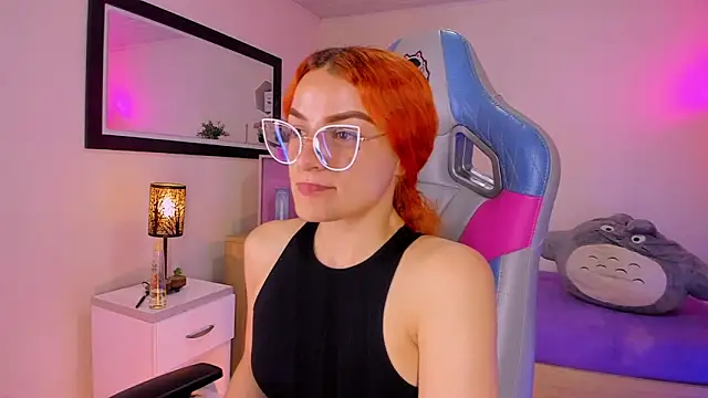 Snapshot of celeste_blazze_ chatting on March 2, 3:52 pm celeste blazze online show from March 2, 3:52 pm