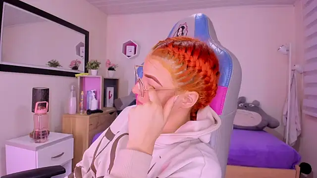 Snapshot of celeste_blazze_ chatting on March 27, 2:39 pm celeste blazze online show from March 27, 2:39 pm