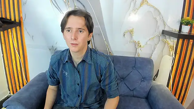 Aaron LatinMen online show from October 24, 6:37 pm