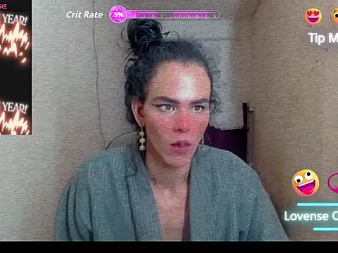 Snapshot of goddes_alissa chatting on October 24, 5:31 pm goddes alissa online show from October 24, 5:31 pm