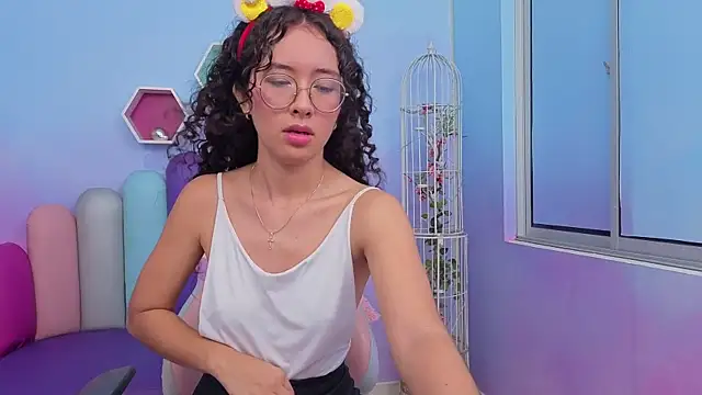 Sasha-Monroe online show from December 15, 11:53 pm