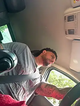 AUSTINN TORRES online show from March 31, 3:01 pm