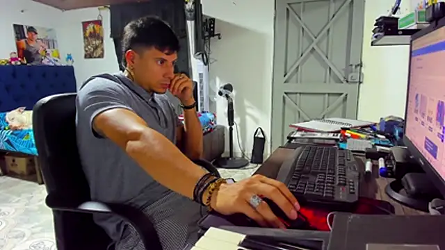 Malek Ivonny online show from November 11, 2:44 am