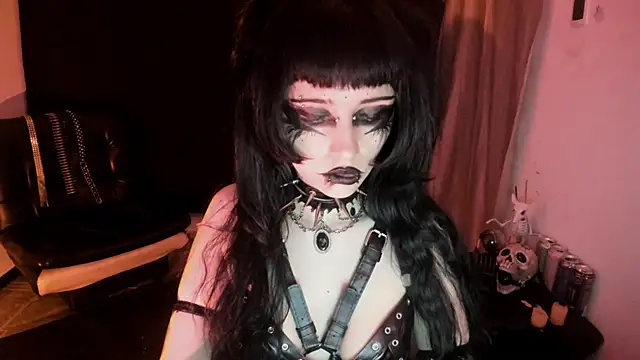 Yueeclipsa online show from February 2, 3:49 am