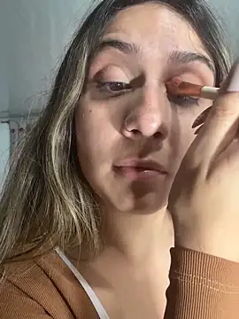 Snapshot of sarah_honey__ chatting on October 27, 11:58 am sarah honey   online show from October 27, 11:58 am