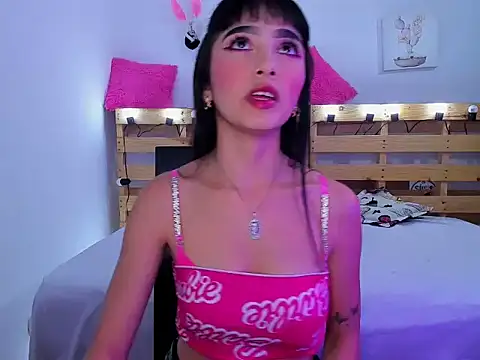 Snapshot of Melany_091 chatting on October 28, 12:58 am Melany 091 online show from October 28, 12:58 am