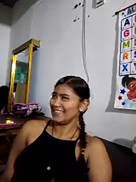 Snapshot of lindalatina11 chatting on October 30, 12:56 am lindalatina11 online show from October 30, 12:56 am