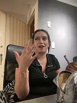 Snapshot of Kloe_Novoa chatting on February 17, 1:40 pm Kloe Novoa online show from February 17, 1:40 pm