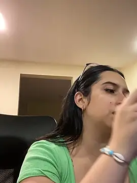 Snapshot of Kloe_Novoa chatting on March 18, 12:30 pm Kloe Novoa online show from March 18, 12:30 pm