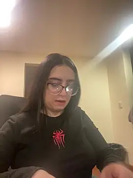 Snapshot of Kloe_Novoa chatting on March 31, 12:05 pm Kloe Novoa online show from March 31, 12:05 pm