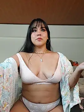 Snapshot of Ariane_Elisse_ chatting on November 2, 7:27 pm Ariane Elisse online show from November 2, 7:27 pm