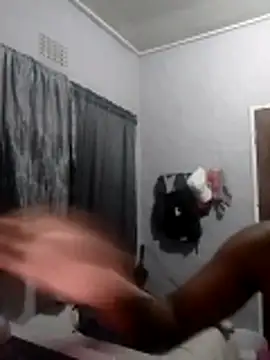 Snapshot of Zwane868 chatting on February 3, 7:30 pm Zwane868 online show from February 3, 7:30 pm