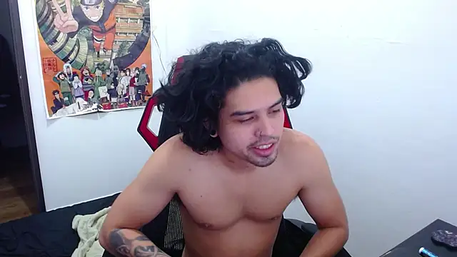 Snapshot of LiamRidesr chatting on November 2, 5:43 am LiamRidesr online show from November 2, 5:43 am