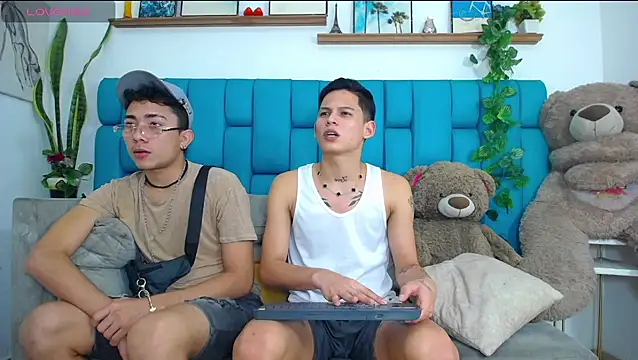 Hot Boys Latinos X online show from February 9, 10:58 pm