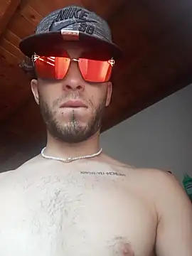 Snapshot of Paul_Bellucci chatting on November 12, 6:30 pm Paul Bellucci online show from November 12, 6:30 pm